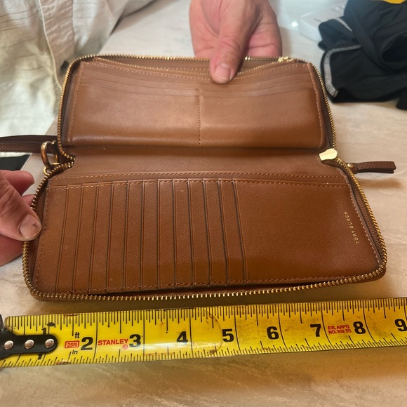 Tory Burch wallet/clutch, brown - Picture 6 of 6